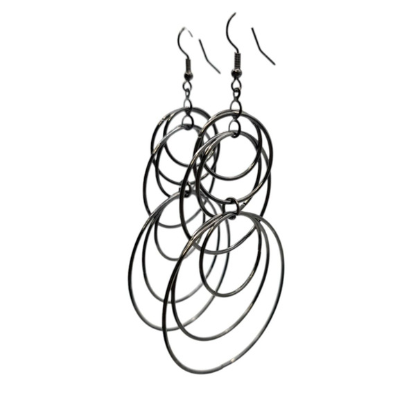 Pierced Earrings Layered Overlapping Rings Charcoal Black Tone French Wire - Picture 1 of 4